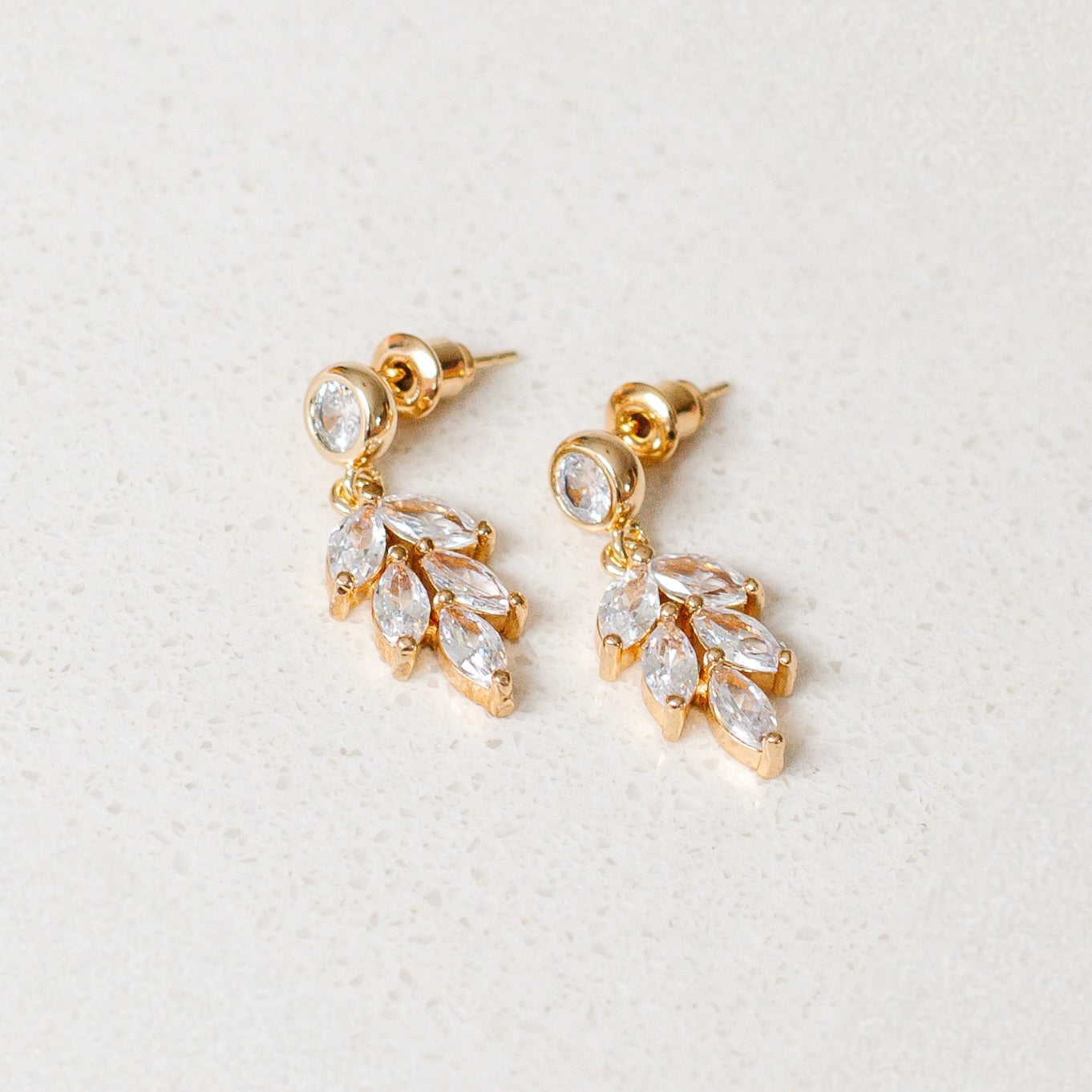 Diamante leaf drop