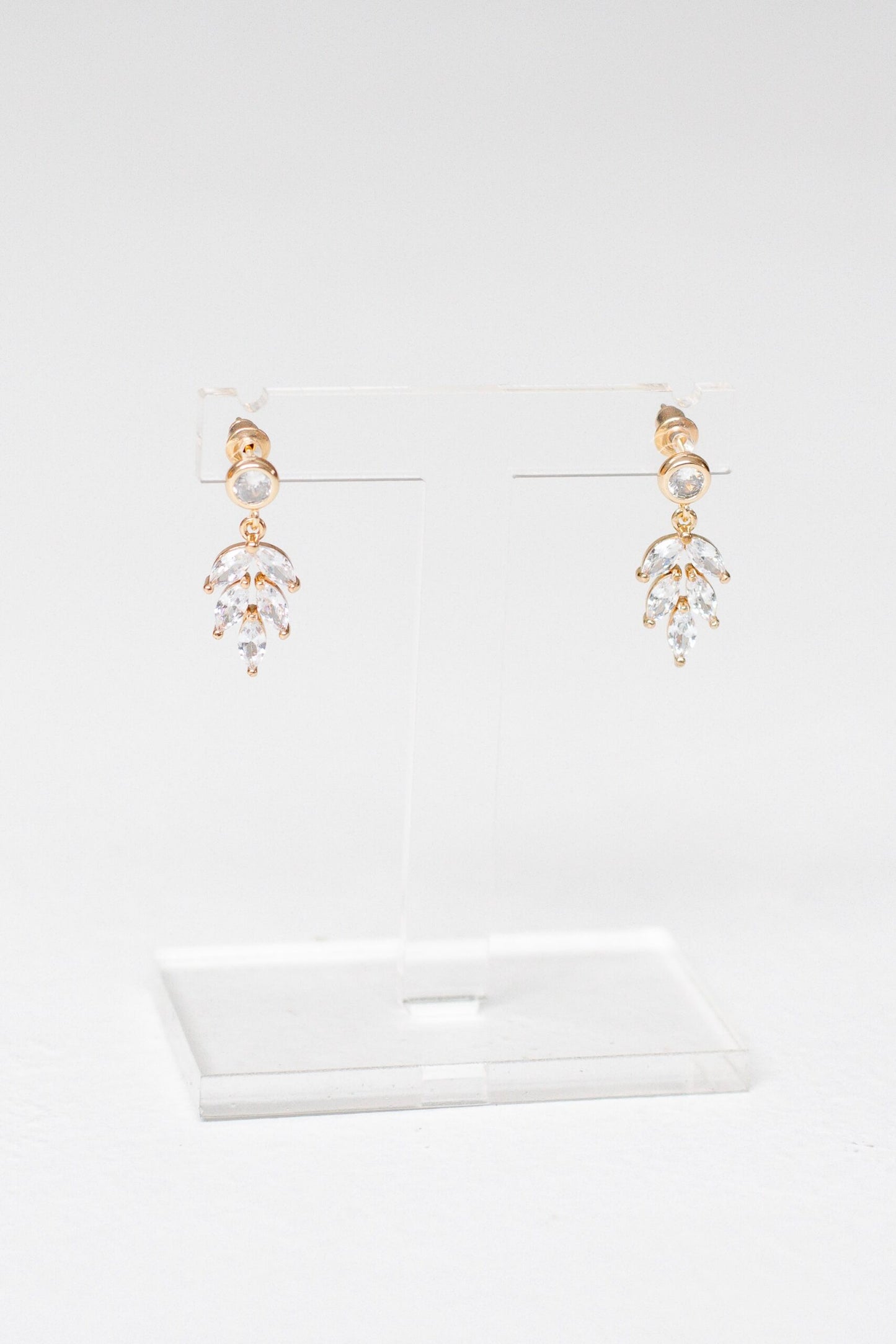 Diamante leaf drop