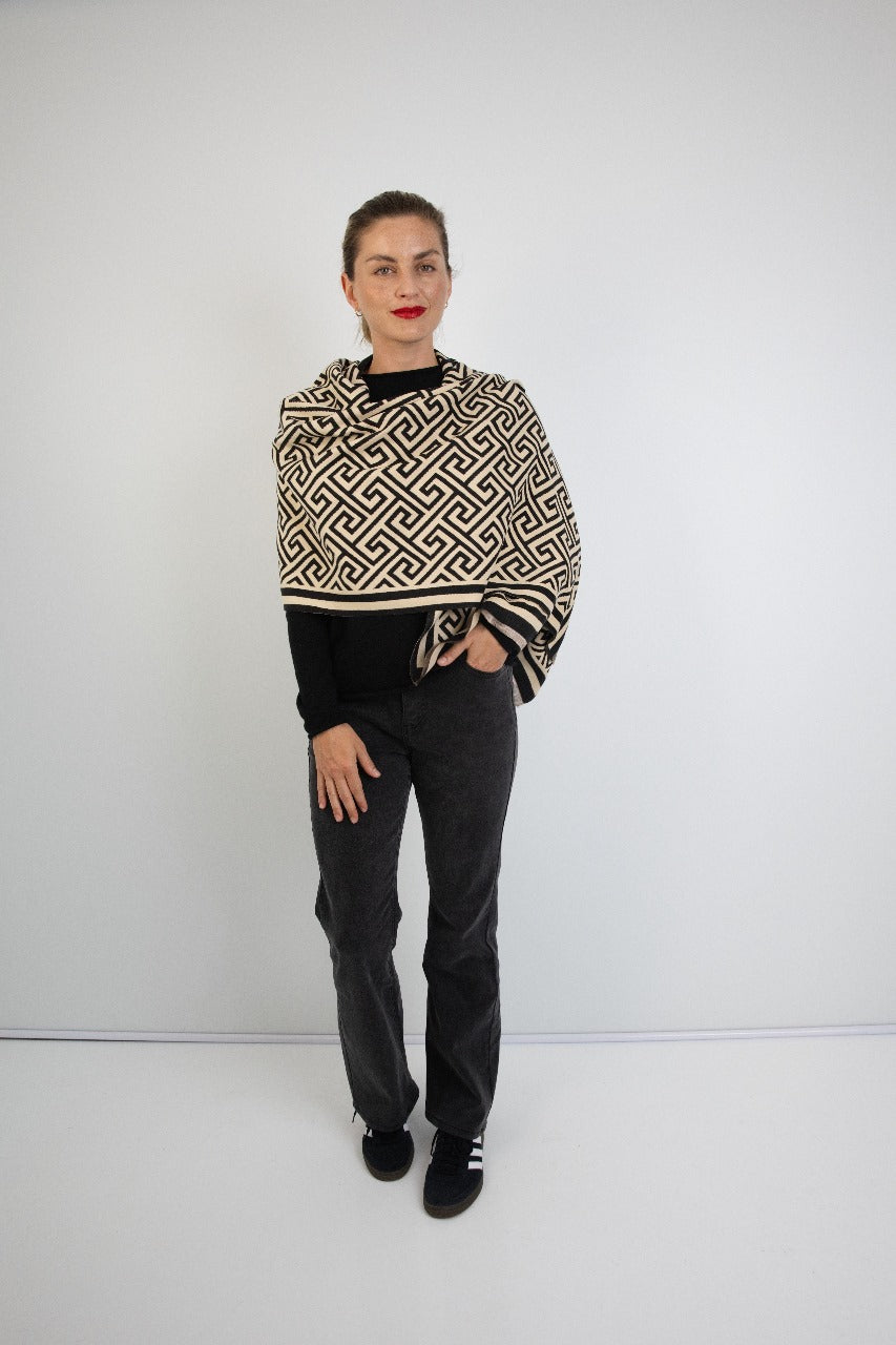 Geometric design scarf