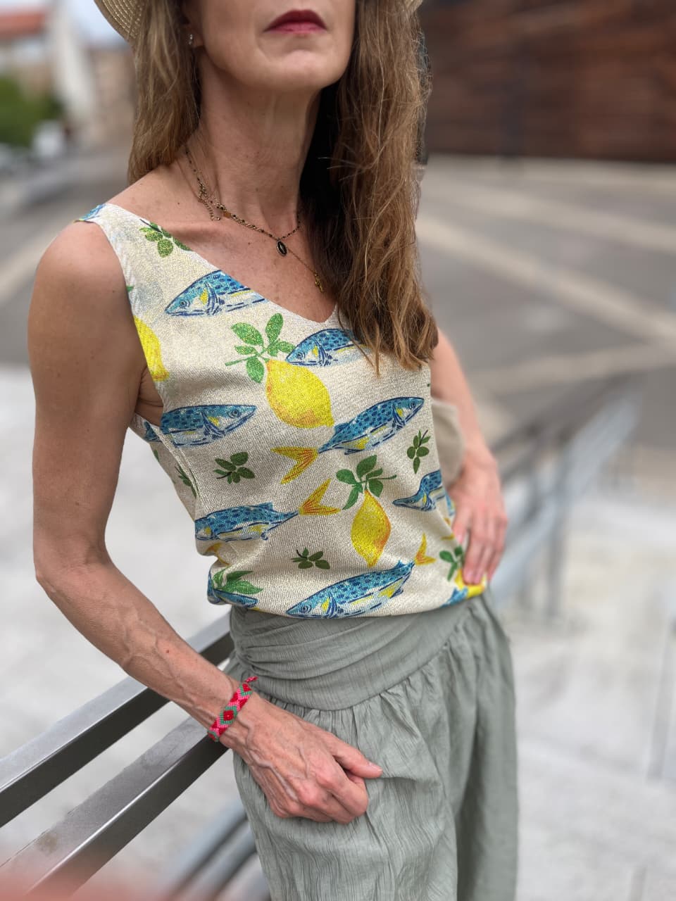 Knitted top with gold shimmer detail