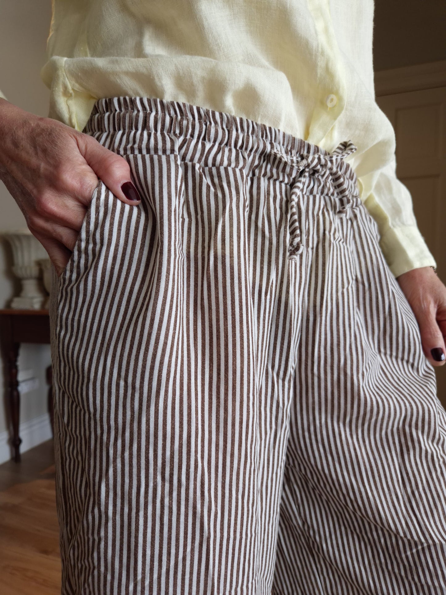 Chocolate brown striped pant with elasticated waist and side pockets