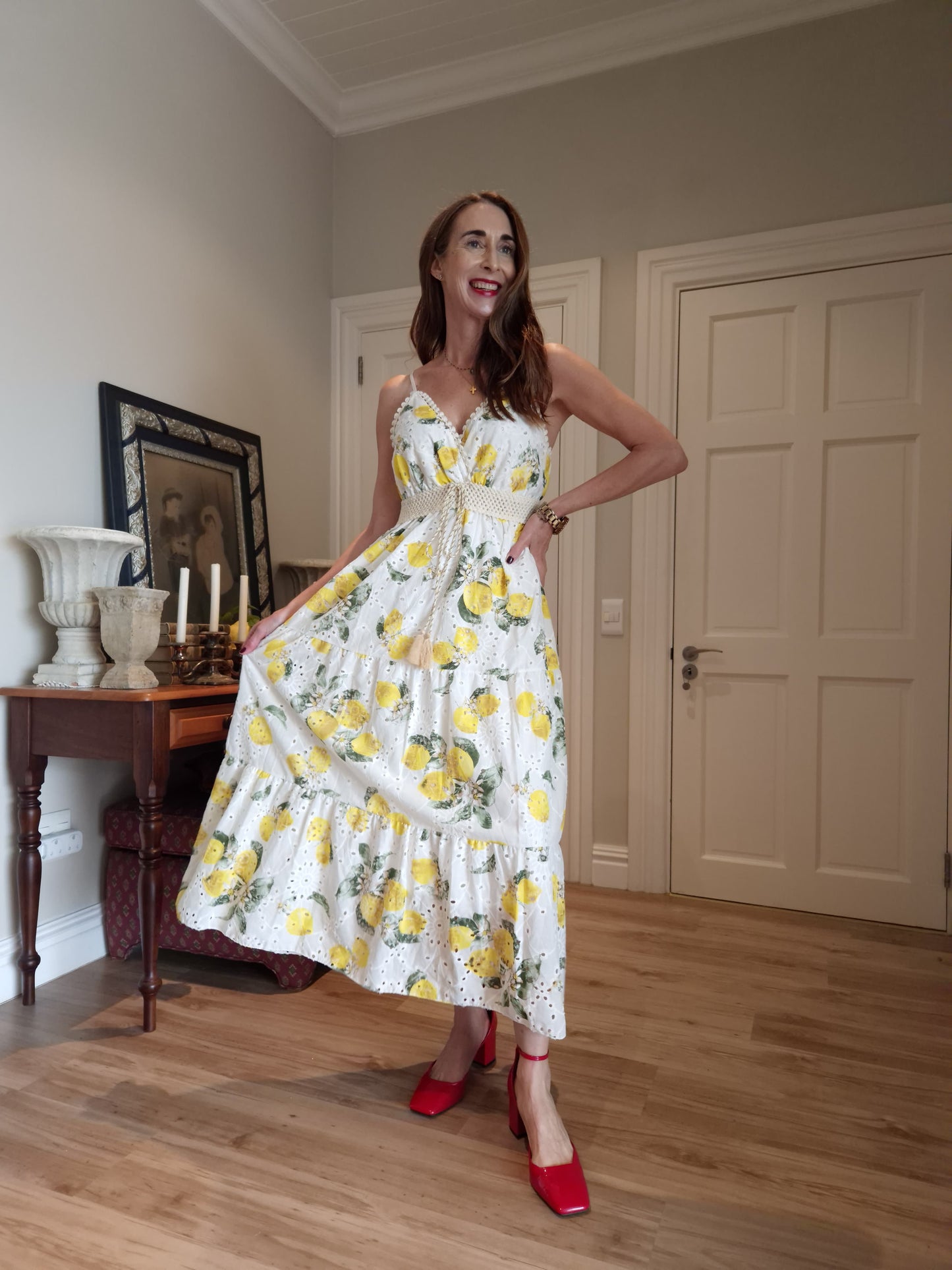 Anglaise dress with adjustable straps