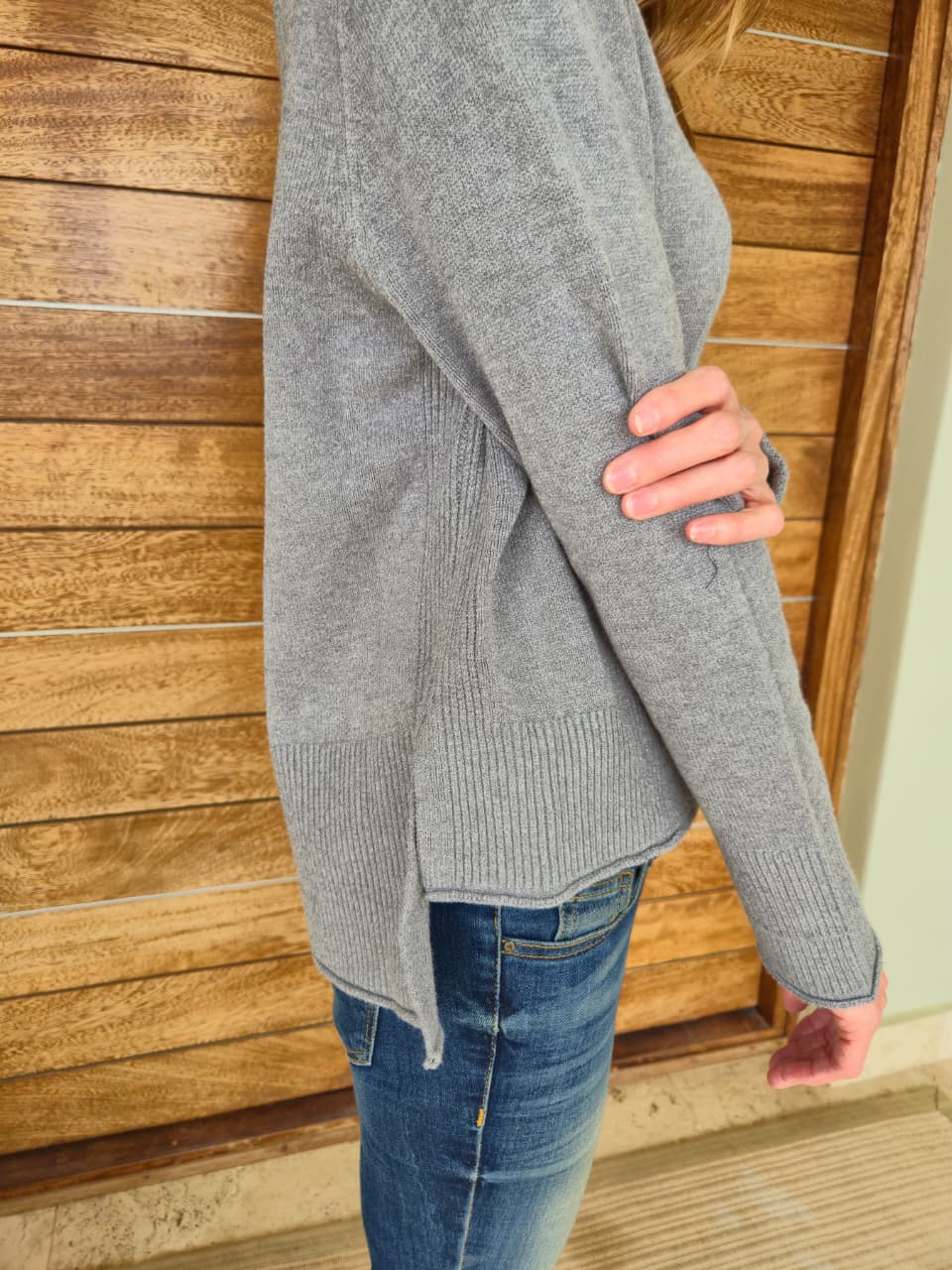 Poloneck knit.