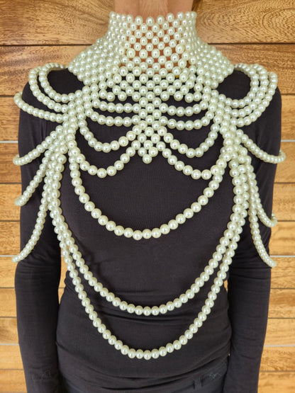 Fake pearl beaded neckpiece.