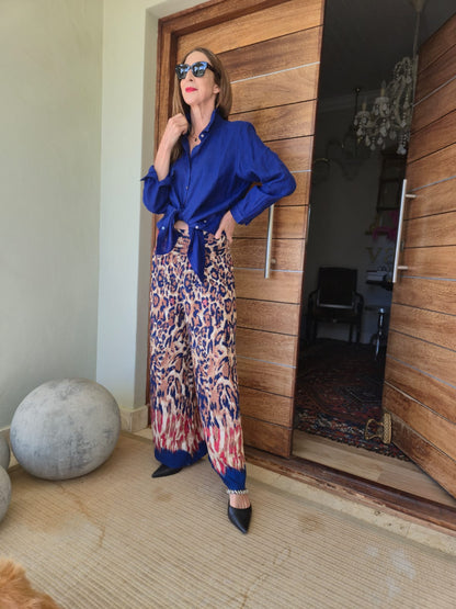 Wide legged leopard print pant