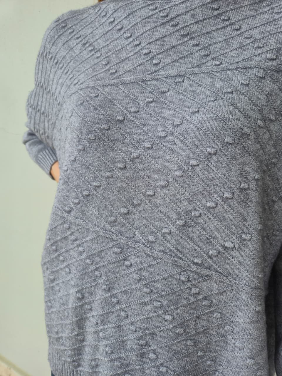 Detailed oversize knit.