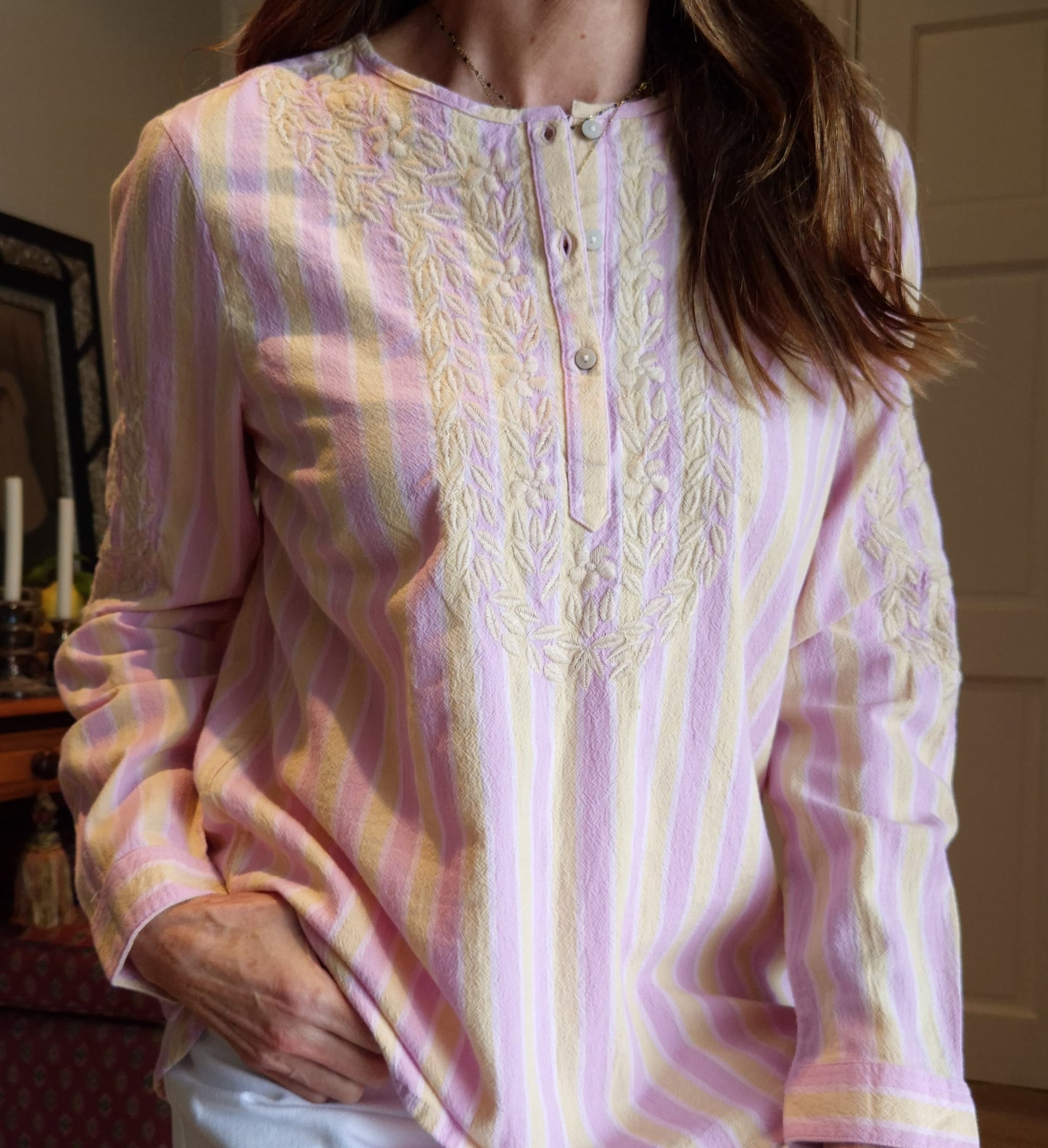 Cotton Shirt with embroidered detail