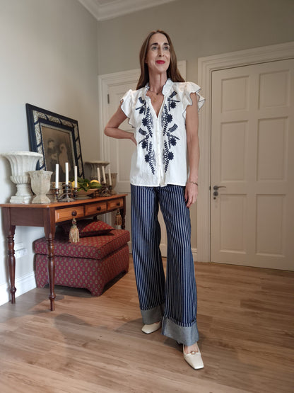 Blouse with embroidered detail