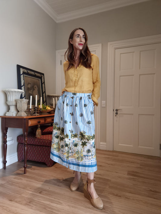 Cotton skirt with elasticated waist and side pockets
