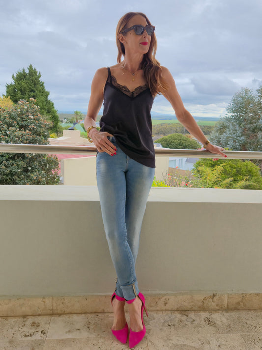 Annie Mid Rise Jeans