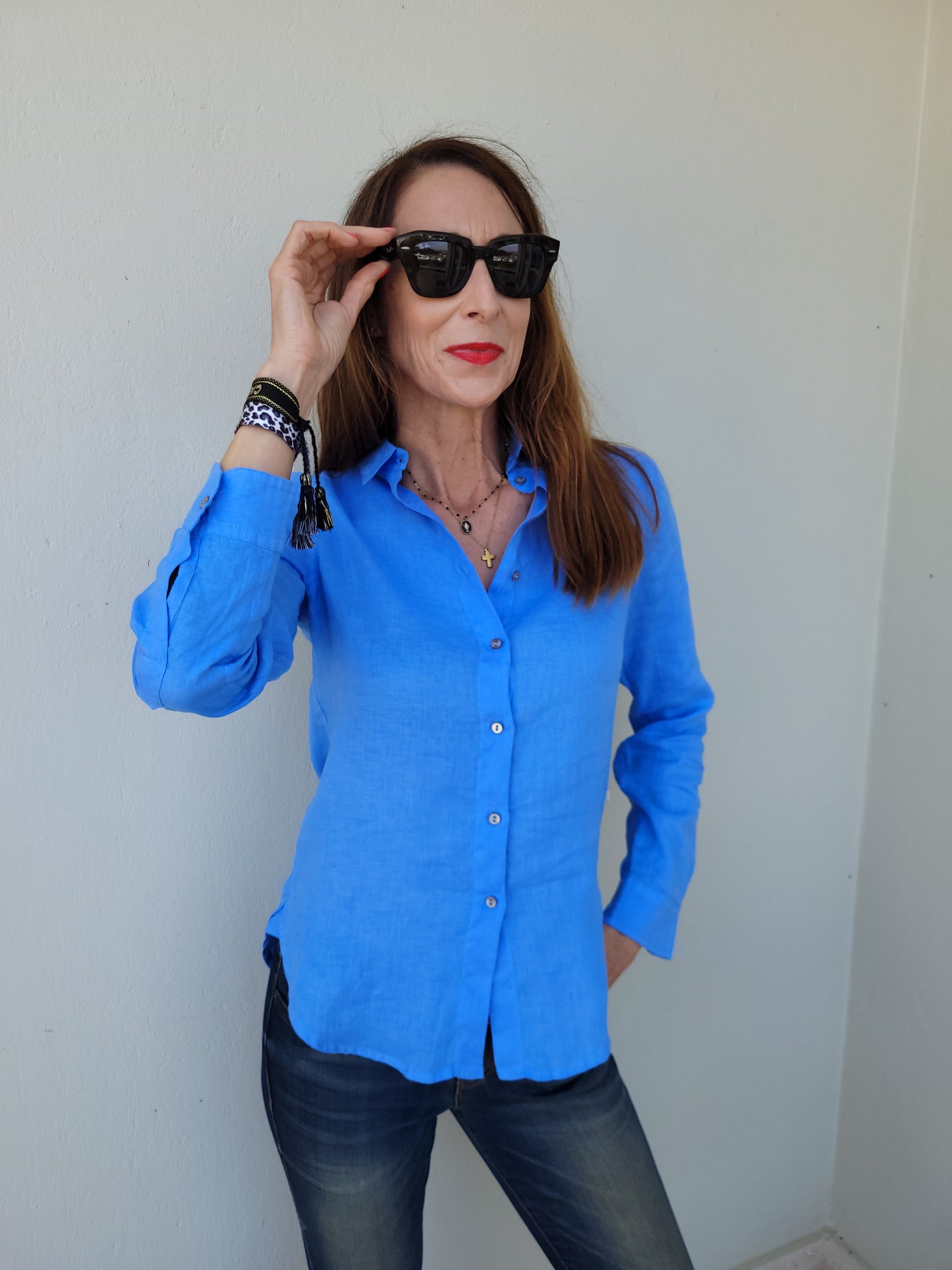 Classic button-down linen shirt - Bluebelle