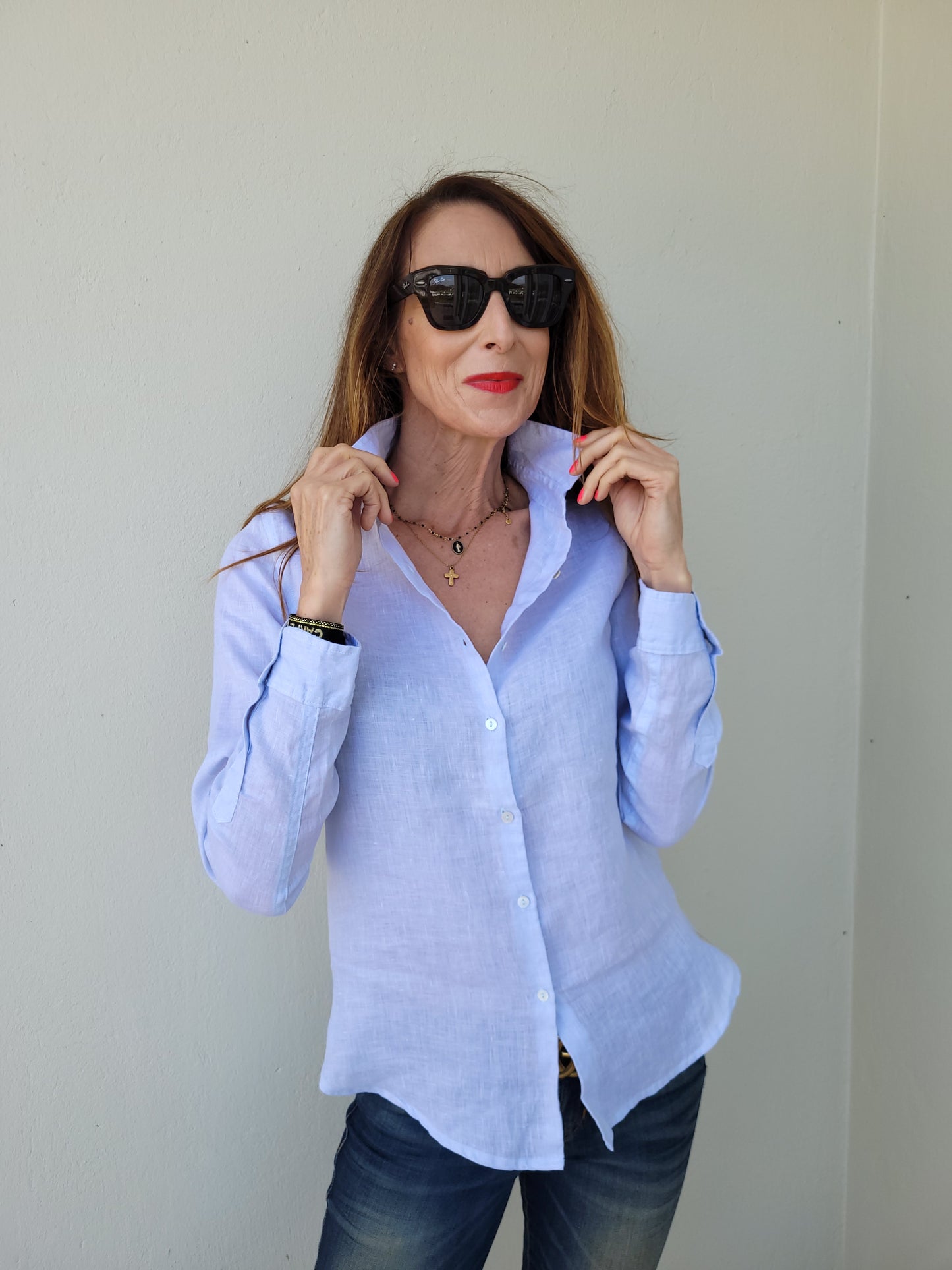 Classic button-down linen shirt - Sky