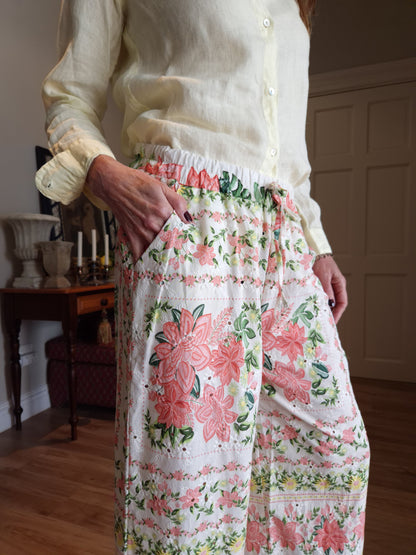 Anglaise pant with elasticated waist and side pockets