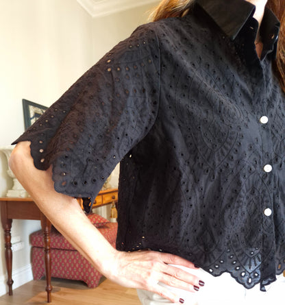 Black anglaise button shirt.